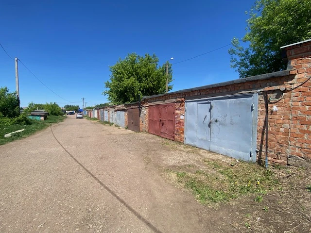 Гаражный бокс - 18,9 кв. м, адрес: Республика Башкортостан, г. Кумертау, тер. Массив №3 Бабаевская, зд. 1, пом. 109.