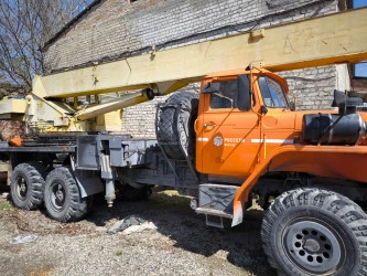 Специальный автокран КС 45717-1