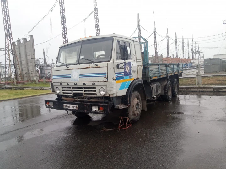 Грузовой бортовой КАМАЗ-53212