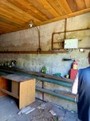 Единым лотом: Помещение на 1 этаже 372,4 кв. м., г. Екатеринбург, ул. Бебеля, д. 138; Здание (гараж), 51,2 кв. м, 16/100 доли в праве собственности на ЗУ, 1 440 кв. м, с. Туринская Слобода, ул. Первомайская, д. 24.
