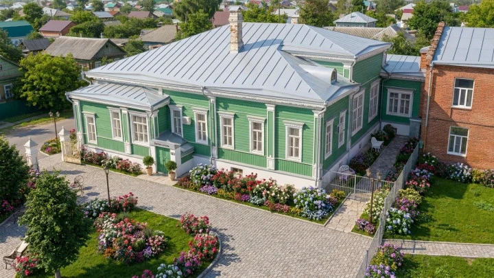 Здание ОКН с зем. участком 4 385 кв.м в центре г. Переславля-Залесского: Ярославская область, г. Переславль-Залесский, ул. Советская, д. 22, с земельным участком