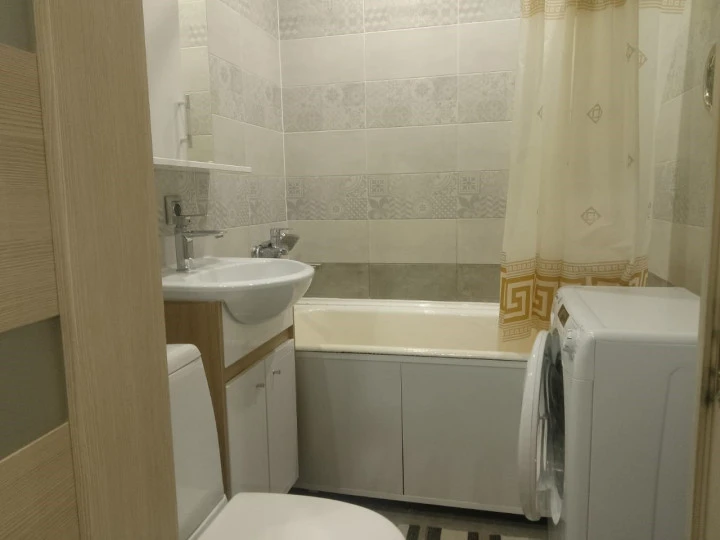 Квартира, общей площадью 31,2 кв. м, расположенное по адресу: Хабаровский край, Хабаровск, Амурский б-р, дом 48