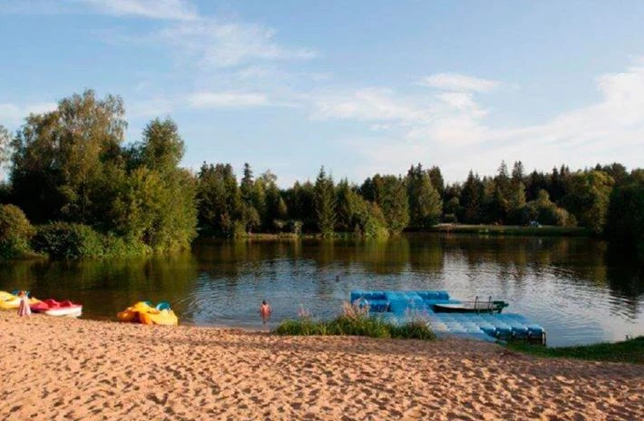 Продажа санаторно-гостиничного комплекса "Морозовка" с живописным ландшафтом и богатой инфраструктурой