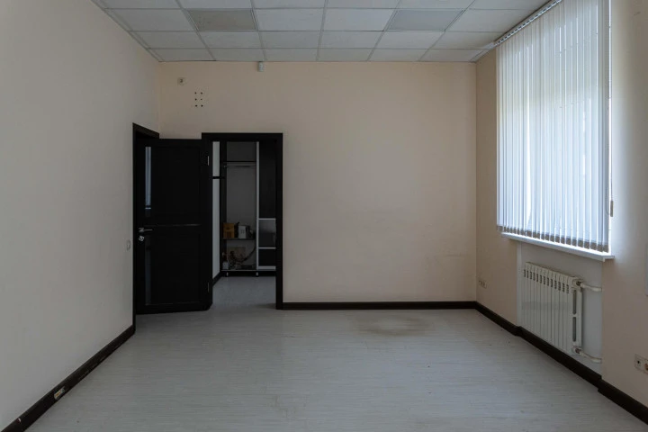 Нежилое помещение площадью 199,1 кв.м. в г.  Воронеж, в залоге КБ «РОСЭНЕРГОБАНК» (АО).