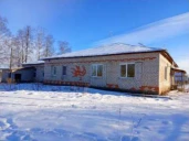 Здание, 1-эт. 471,7 кв.м на земельном участке 4064 кв.м, сооружения: Ярославская область, Угличский район, д. Шишкино