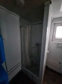 Мобильное здание на прицепе тракторном Мод.89963-08, 2022, Идентификационный номер: 06515, принадлежащий Продавцу на праве собственности, что подтверждается Договором купли-продажи № ОВ/Ф-30605-21-01-С-01 от 19.09.2022 г.