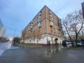 Помещение на первом этаже 383.50 кв.м у метро Рижская