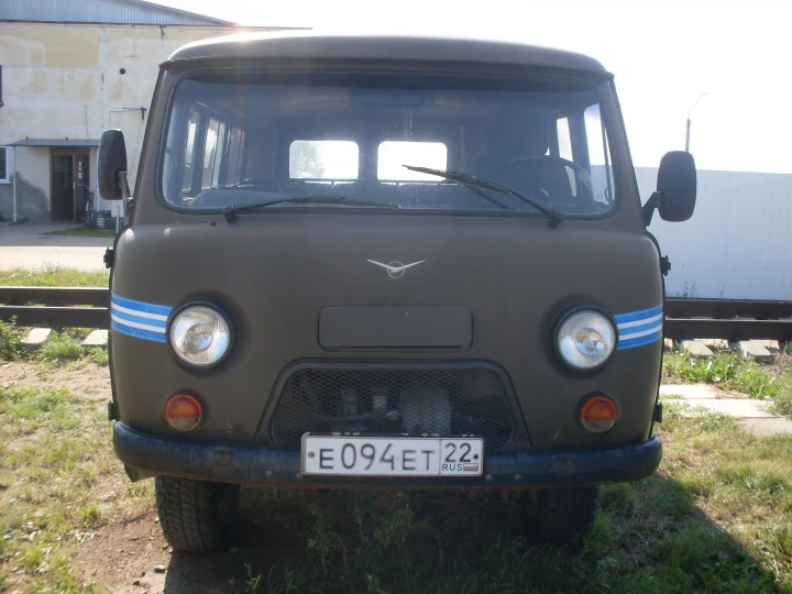 Грузопассажирский УАЗ-22069-04