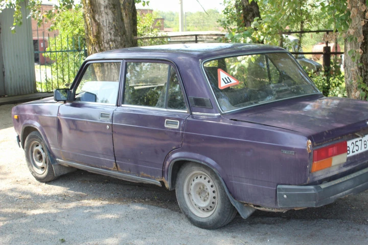 Автомобиль ВАЗ-21074 (идентификационный номер (VIN) XTA21074042028618, год выпуска 2004, кузов №2028618, цвет ФИОЛЕТОВЫЙ)