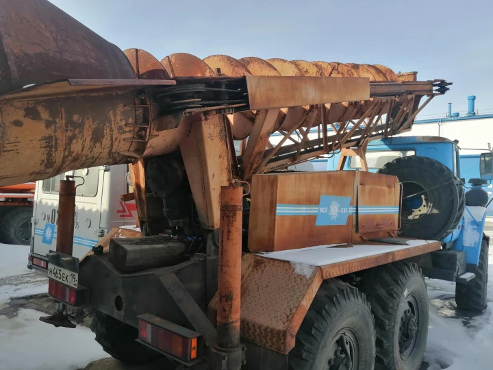 Бурильная машина МРК 750 АЧ УРАЛ-4320-1151-41