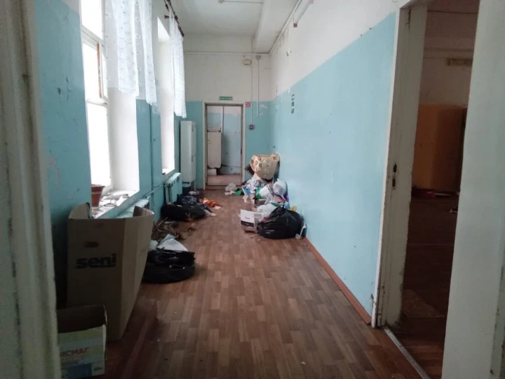 Здание 1319 кв.м и земельный участок 2173 кв.м, расположенные по адресу: Российская Федерация, Московская область, городской округ Чехов, поселок Мещерское, улица Дубравная, строение 15м