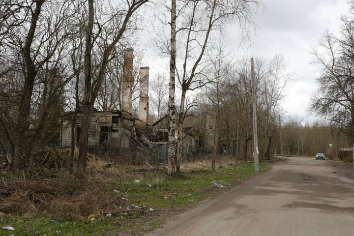 Здание в Красном Селе