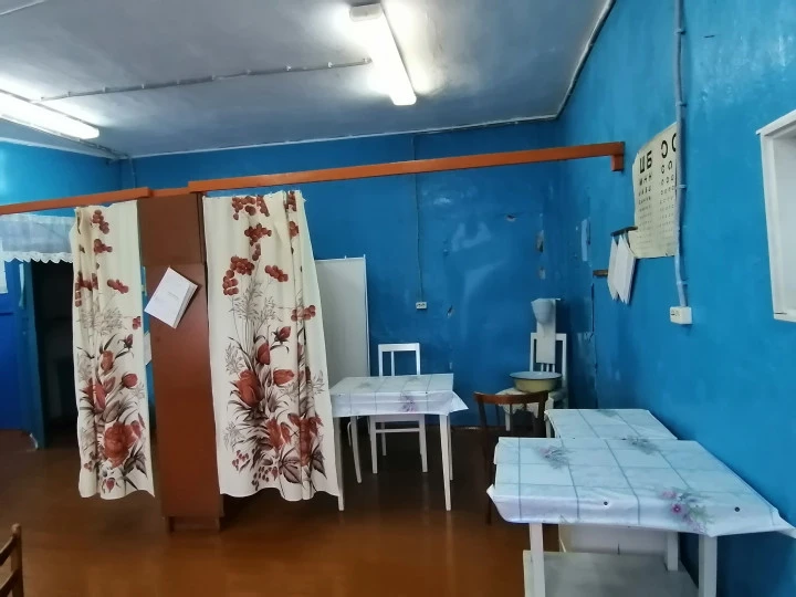 Помещение бывшего фельдшерско-акушерского пункта, площадью 48,0 кв. м: Республика Коми, г Ухта, д Гажаяг
