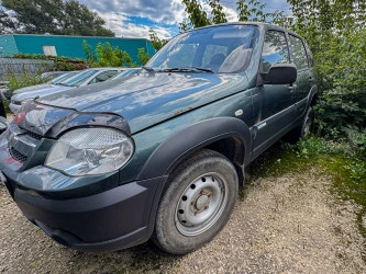 Легковой автомобиль CHEVROLET NIVA, 212300-55, 2011 года выпуска, гос. номер Н 142 КУ 48, идентификационный номер (VIN): X9L212300B0349971, модель, номер двигателя  2123, 0363161, цвет кузова темный серо-зеленый метал