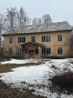 Нежилое здание, площадью 455,8 кв. м с земельным участком площадью 625 кв. м, адрес: Ярославская область, м.о. Некоузский, п. Борок, д. 4; Земельный участок, кадастровый номер 76:08:010631:153, площадь 625 +/- 10 кв. м,