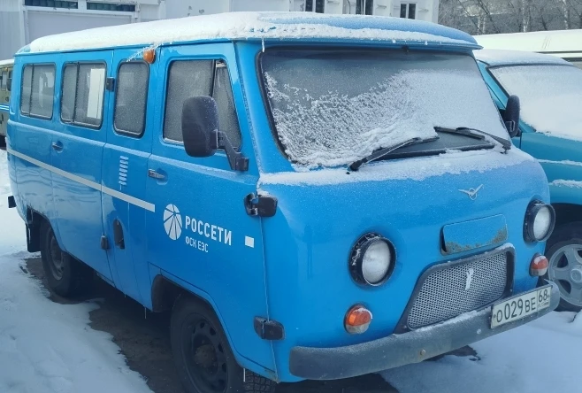 УАЗ-220695