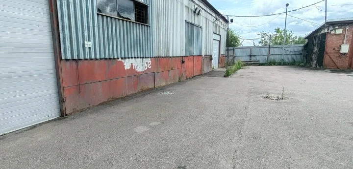 Аукцион по продаже нежилого здания и земельного участка по адресу: г. Санкт-Петербург, Старо-Паново, Земская ул., д. 88, литера Д.