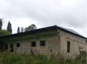 Здание 295,8 кв.м с земельным участком 1 811 кв.м:  Ярославская область, Борисоглебский район, с. Вощажниково, ул. Советская, д. 37