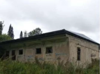 Здание 295,8 кв.м с земельным участком 1 811 кв.м:  Ярославская область, Борисоглебский район, с. Вощажниково, ул. Советская, д. 37