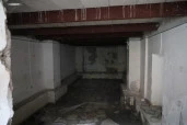 Право аренды помещения площадью 78,4 кв. м в Апраксином дворе.