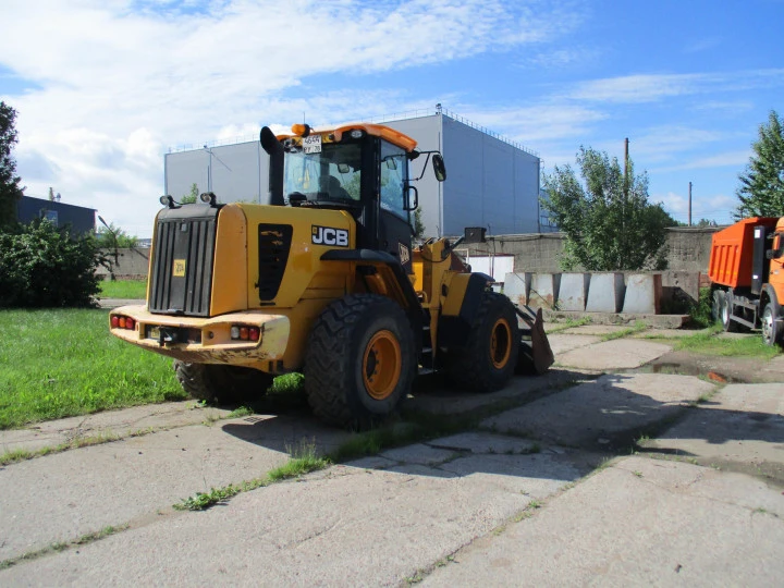 Фронтальный погрузчик JCB 426Z
