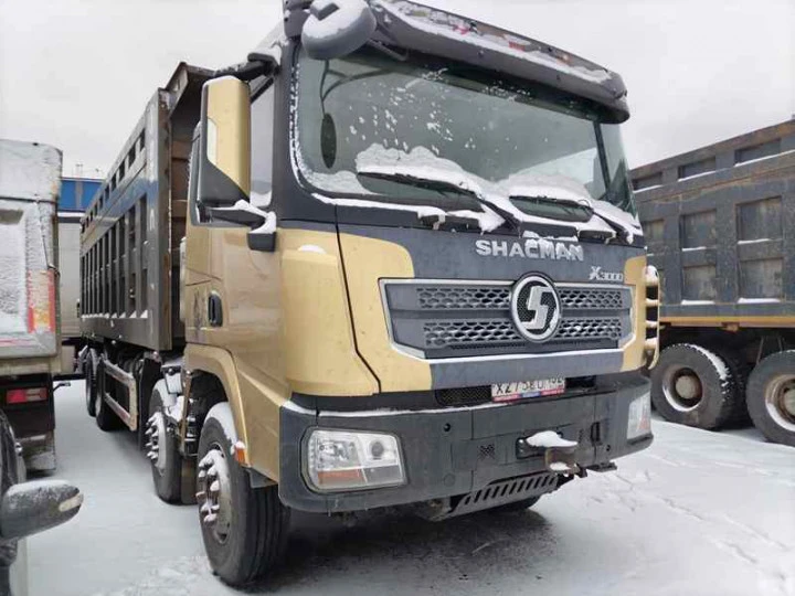 Специализированный, автомобиль - самосвал SHACMAN SX33186V366, 2022, Идентификационный номер: LZGJX4V60NX011432, принадлежащий Продавцу на праве собственности, что подтверждается Договором купли-продажи № ОВ/Ф-87172-08-01-С-01 от 23.06.2022 г.