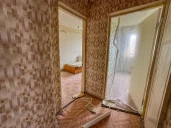 Здание 85,4 кв.м. и земельный участок 654,99 кв.м. по адресу: Российская Федерация, Орловская область, м.р-н Болховский, с.п. Злынское, д. Татинки, ул. Каштановая, д.1