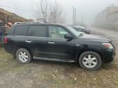 Автомобиль LEXUS LX 570, г. Ростов-на-Дону