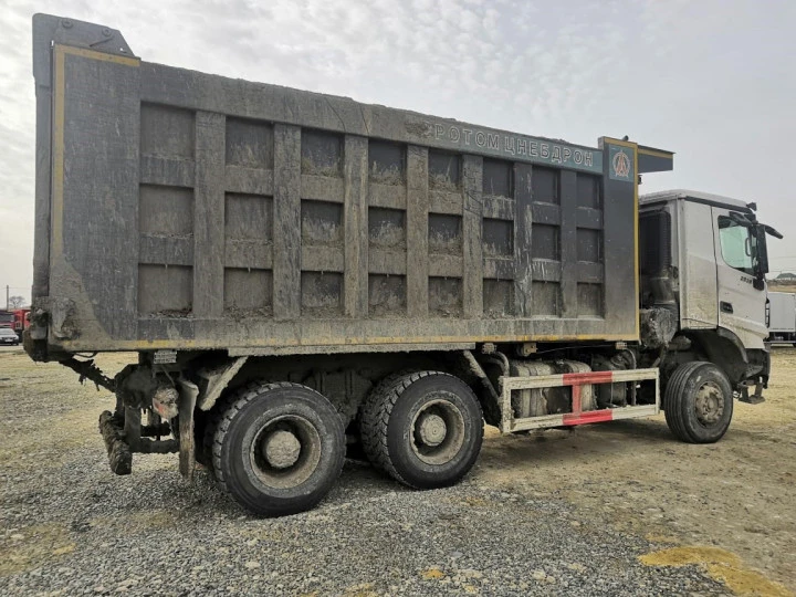 Самосвал Beiben ND3250BD5J7Z21
