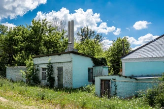 Здание с земельным участком 2 243 кв.м. в д. Чемоданово Липецкой области