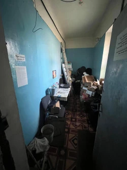 З/у 400 кв. м и нежилое здание 286,7 кв. м (гараж) в Калужской обл., Хвастовичский район, с. Хвастовичи, ул. Ленина, д.26 А