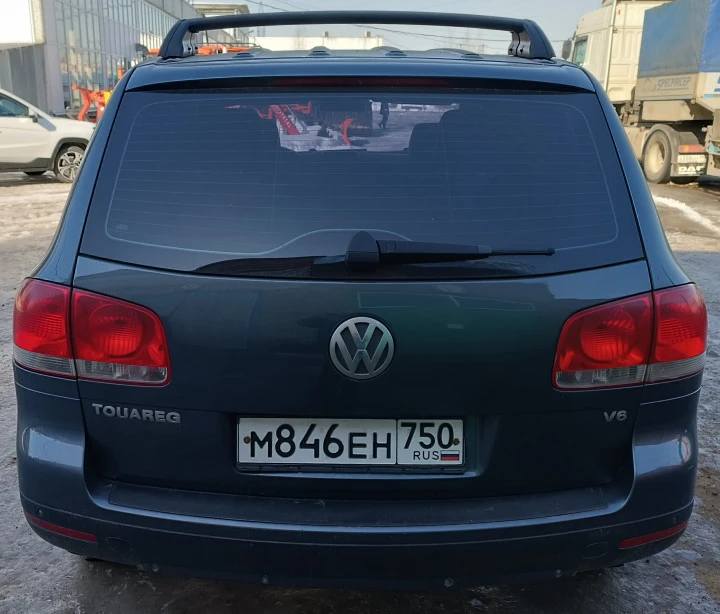 Автомобиль Volksvagen Touareg