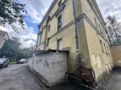 Здание с участком 11 соток в Кировском районе