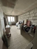 Жилое помещение (квартира), пл. 65,4 кв. м, эт. 4, кад. номер: 50:49:0010103:2396, местоположение: МО,  г. Звенигород, кв-л Маяковского, д. 19а, кв. 15. В соответствии с выпиской из домовой книги от 13.04.2026, зарегистрированные лица отсутствуют.