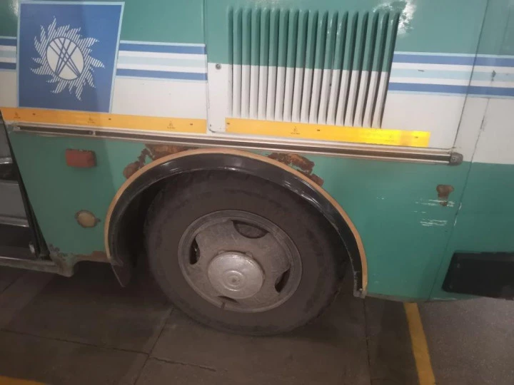 Автомобиль - автобус ПАЗ-3205
