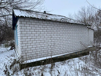 Здание 41,4 кв.м и з/у 200 кв.м, в Курской области, Советский район, Александровский сельсовет, с. Грязное, д. 250А