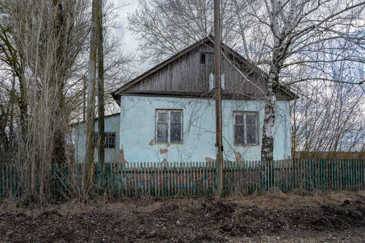 Нежилое здание, площадь 56,6 кв.м. и земельный участок, 197 кв.м. с Задонье Липецкой области.