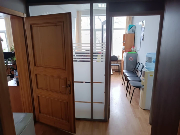 Продается нежилое помещение , 624,3 кв. м, г. Красноярск, ул. Академика Киренского, 89, стр.1