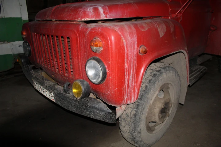 Автомобиль ГАЗ-5312 АЦ-30 106Г (идентификационный номер (VIN) XTH531200L1323010, год выпуска 1990, кузов №683)