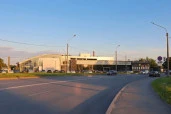 Дилерский центр по продаже автомобилей на пр. Стачек