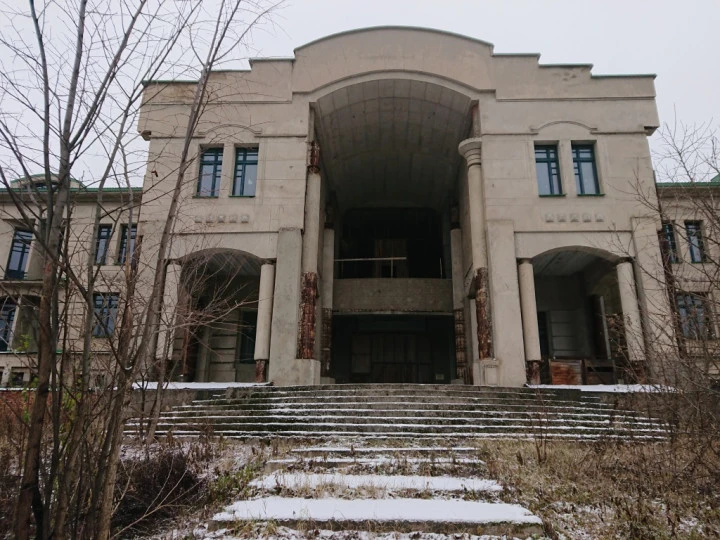 Продажа санаторно-гостиничного комплекса "Морозовка" с живописным ландшафтом и богатой инфраструктурой