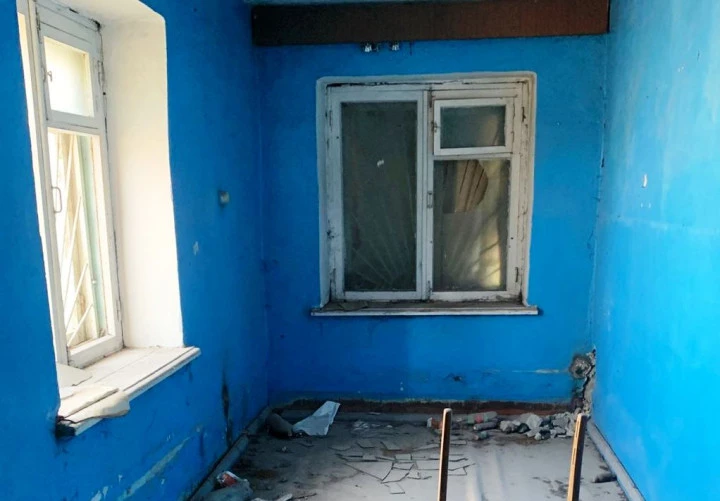 Здание склада - 459,6 кв. м, земельный участок - 1362 +/- 3 кв. м, адрес: Свердловская обл., г. Серов, ул. Лесозаводская, д. 34, стр. 17.