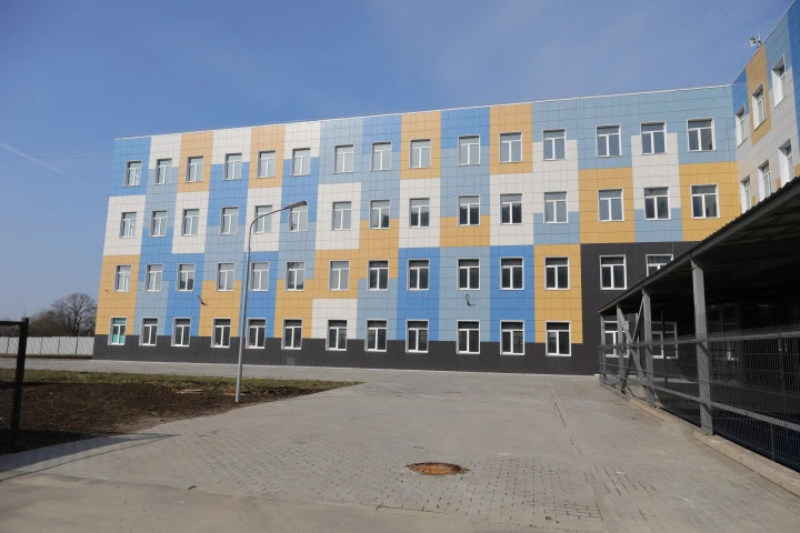 Здание под медицинский центр в Кудрово