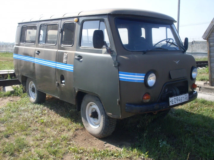 Грузопассажирский УАЗ-22069-04