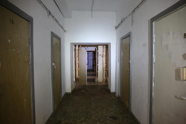 Право аренды помещения площадью 1084.3 кв. м в Апраксином дворе.