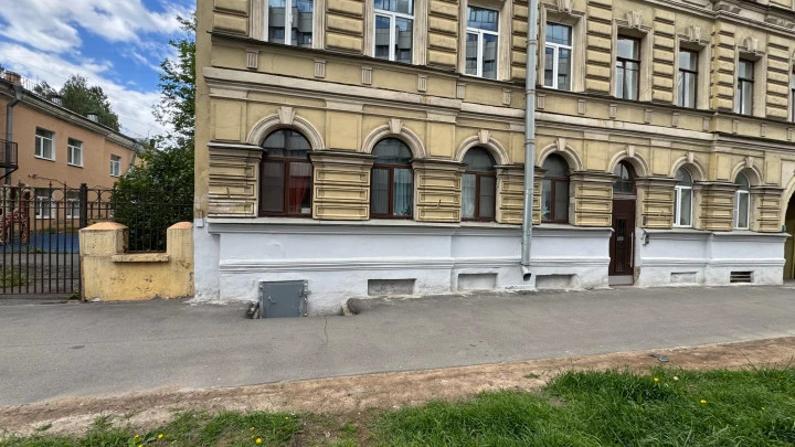 Нежилое помещение 81,5 кв.м. у ст.м. "Горный институт"