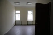 Право аренды помещения площадью 358 кв. м в Апраксином дворе