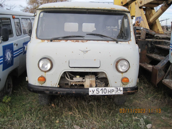 Автомобиль УАЗ 22069-04