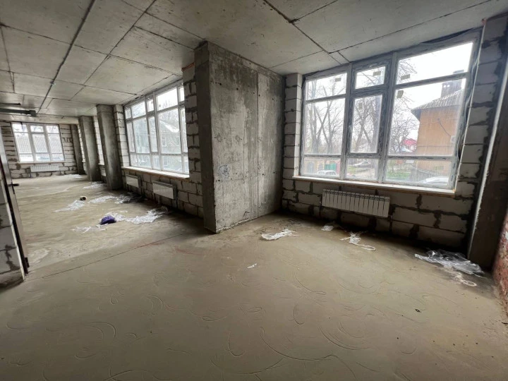 Нежилое помещение  334,2 кв. м, г. Ростов-на-Дону, пр. Ленина, № 140 а, стр.5