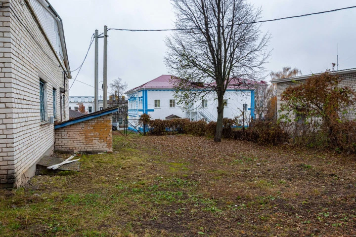 Нежилое помещение, общей площадью 90 кв.м., этаж №1, кадастровый номер: 52:31:0080006:5079, расположенное по адресу: Нижегородская область, Большемурашкинский р-н, р.п. Большое Мурашкино, пер. Кузнечный, д. 7, пом. 1,3-6
